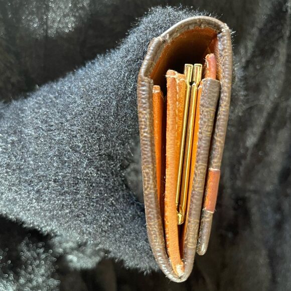 Celine Brown Wallet with Designer Pattern and Bold Accent - Picture 4 of 12